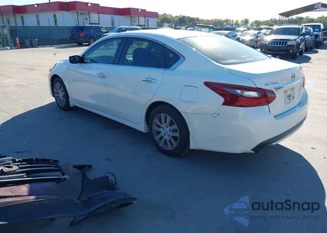 2018 Nissan Altima 2.5 S z USA, uszkodzony, nr VIN 1N4AL3AP9JC161154
